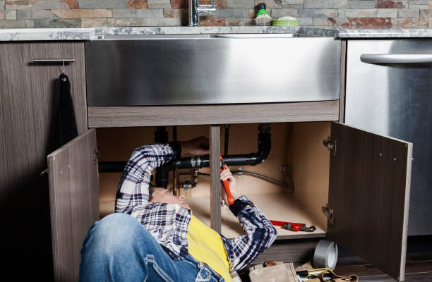 Best Commercial Plumbing Services  in St Anne, IL